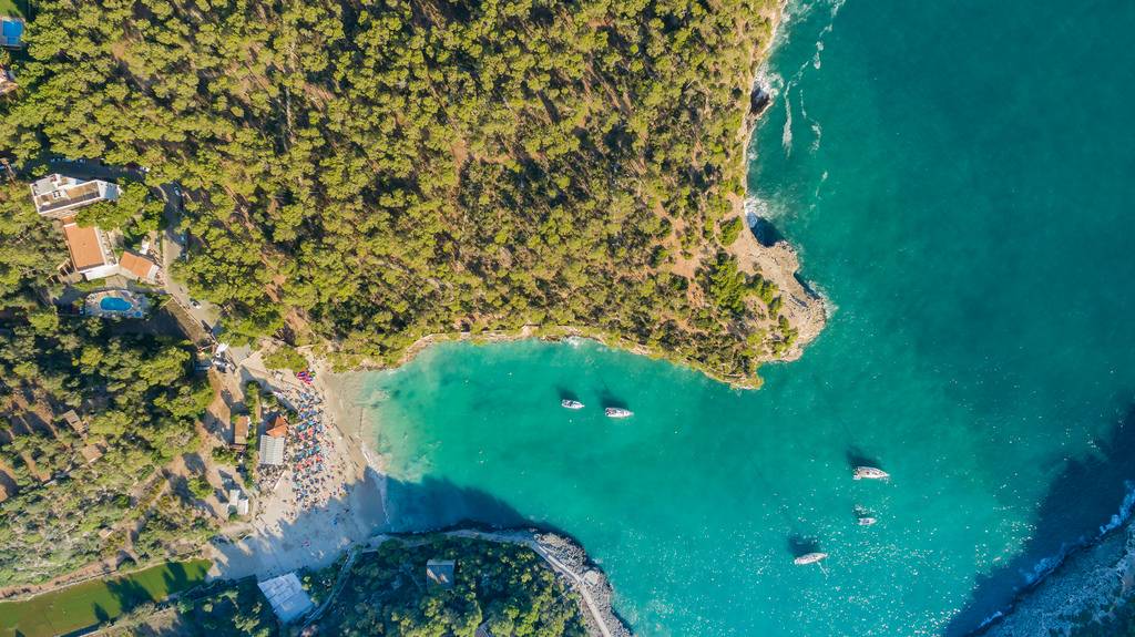 Как дешевле всего добраться до Майорки: недорогие билеты на самолет, паром, стоимость трансфера из аэропорта