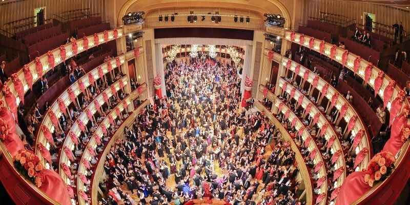 Чем заняться в Вене зимой: сезон венских балов