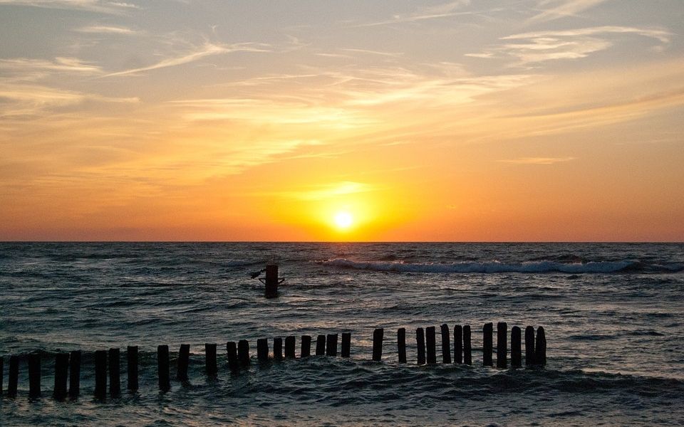 Куда в Риге и Юрмале сходить на пляж: где купаться и загорать в столице