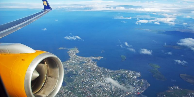 Как дешево слетать в Исландию