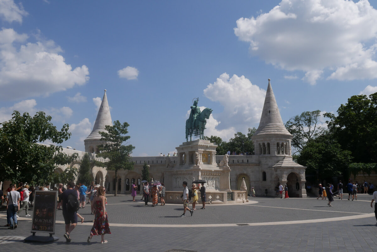 Памятник святому Иштвану в Рыбацком бастионе