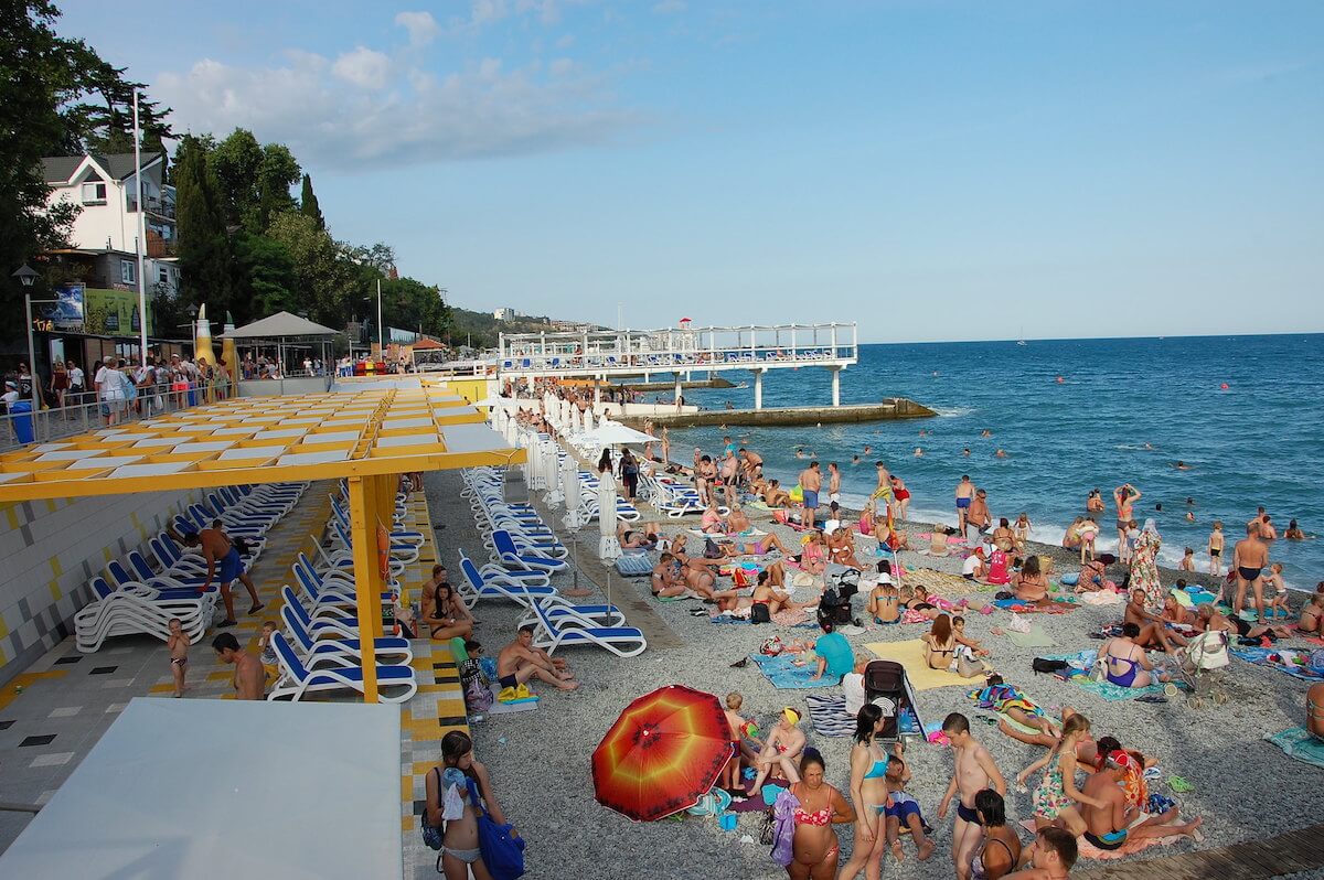 Массандровский пляж в Ялте